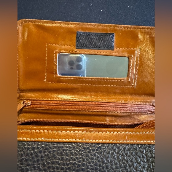 Vintage Blue and Tan Pebblesd Leather Crossbody Bag - Picture 9 of 15